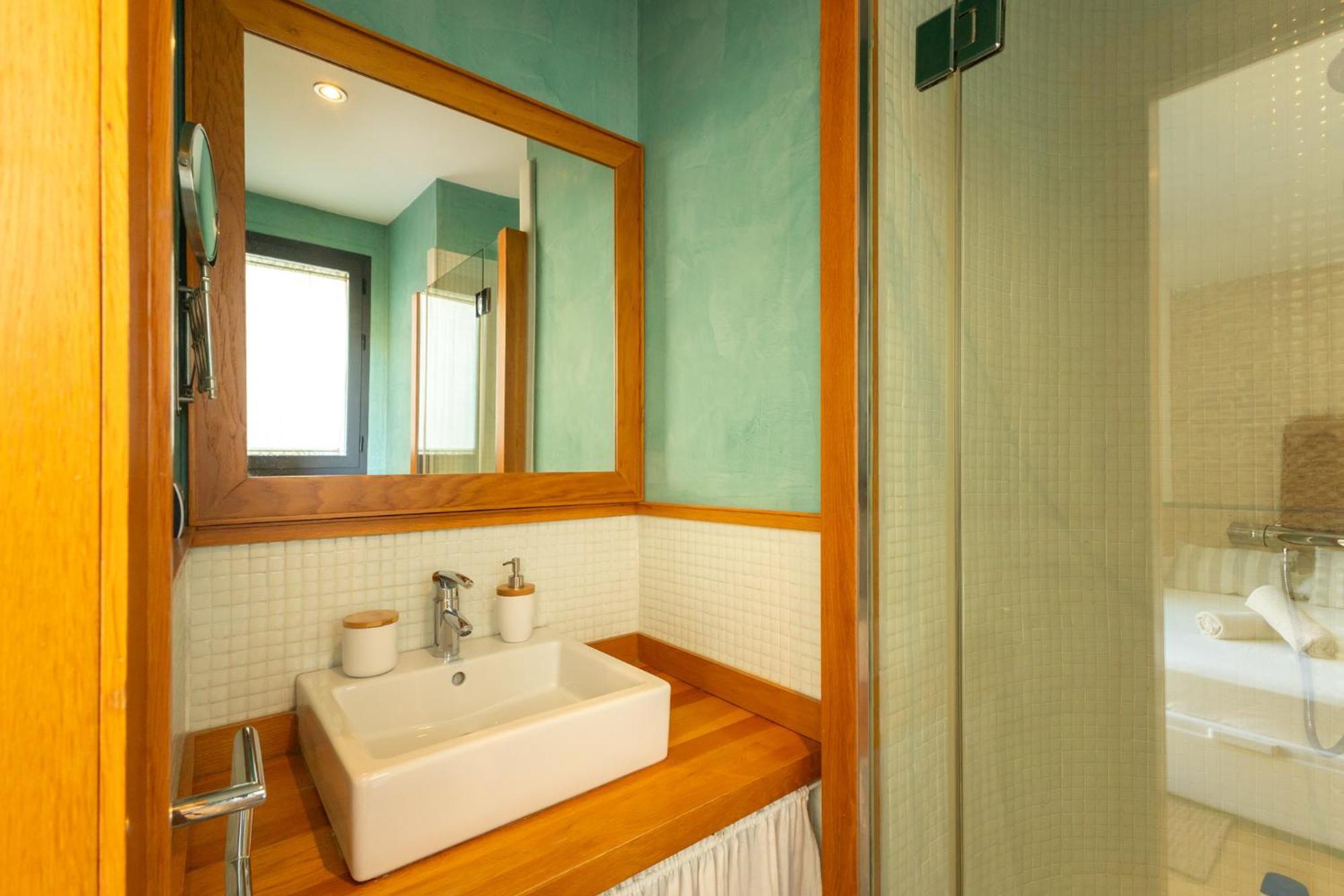 La Maestranza Charming One Or Two Bedrooms Apartments By Ocityzen Sevilla Exterior foto